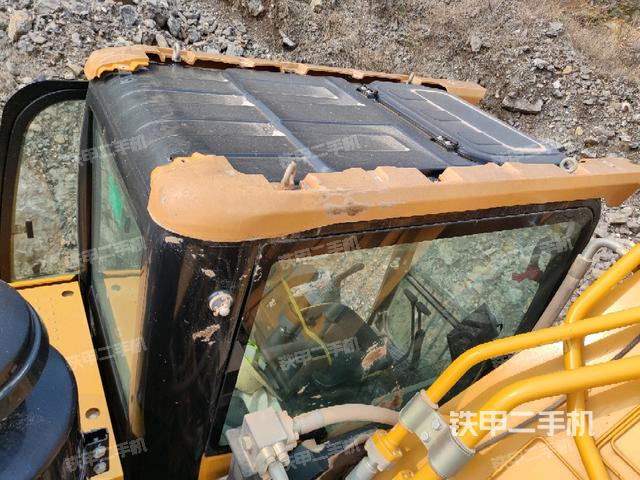 驾驶室顶部俯视（上车部件）