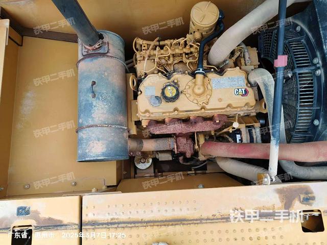 發(fā)動(dòng)機(jī)整體俯視（整機(jī)外觀）