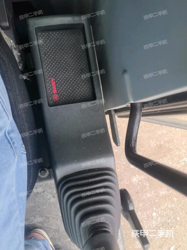 座椅左側(cè)控制臺(tái)/音響/含左手柄（駕駛室部分）