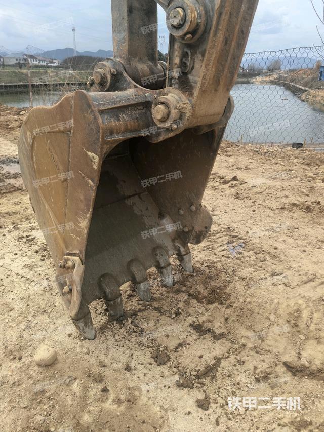 鏟斗45度（工作和回轉(zhuǎn)裝置）