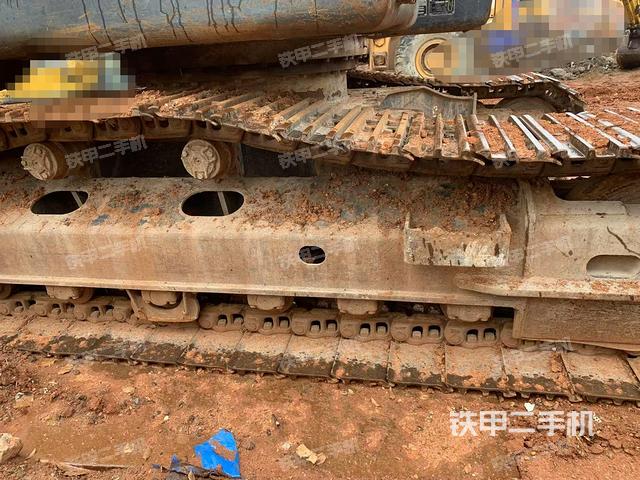 單側(cè)履帶整體（整機(jī)外觀）