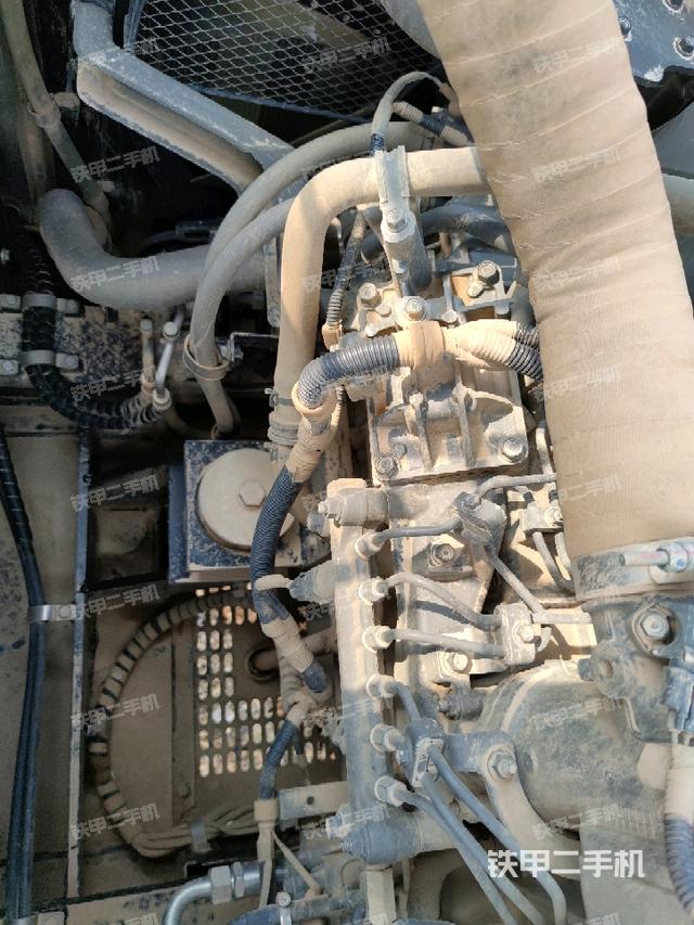 气门室盖螺丝特写（上车部件）