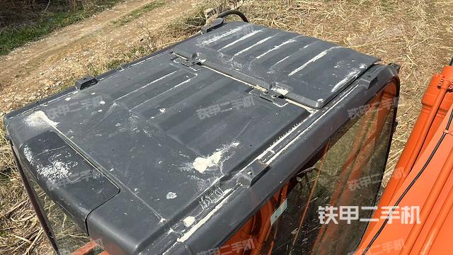 駕駛室頂部俯視(上車部件) 駕駛室頂部俯視(上車部件)