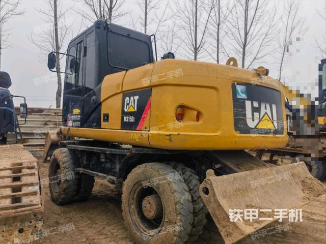 單側(cè)履帶整體(整機外觀) 單側(cè)履帶整體(整機外觀)