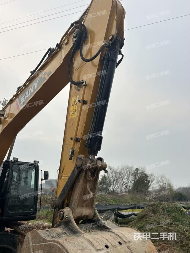 小臂整體左后（工作和回轉(zhuǎn)裝置）