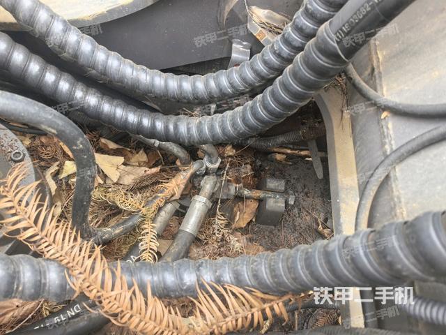 沃尔沃EC120D挖掘机的设备实拍-第53张实拍照片