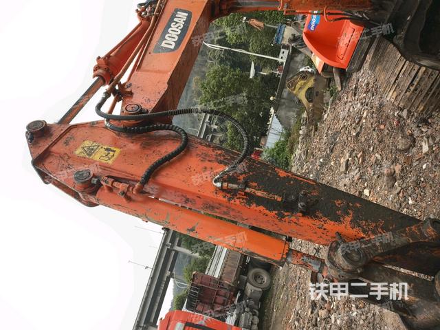 小臂整體左后（工作和回轉(zhuǎn)裝置）