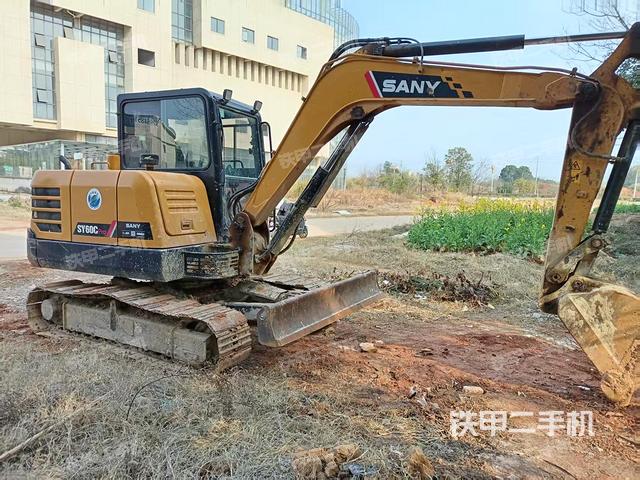整機(jī)右后45°(整機(jī)外觀) 整機(jī)右后45°(整機(jī)外觀)