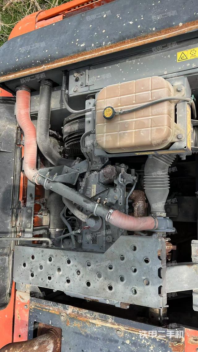 發(fā)動機室(上車部件) 發(fā)動機室(上車部件)