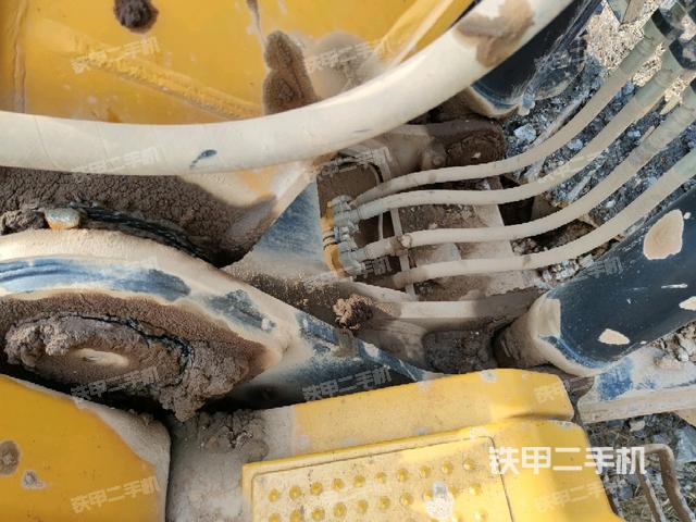 大臂根部 斜视（工作和回转装置）