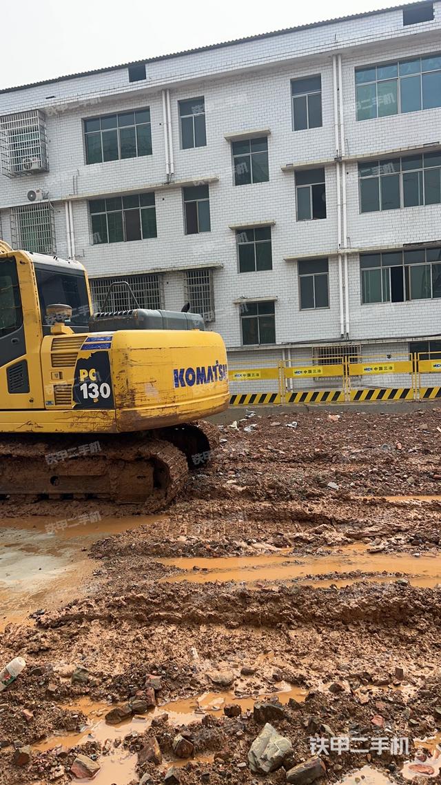 整機(jī)右后45°(整機(jī)外觀) 整機(jī)右后45°(整機(jī)外觀)