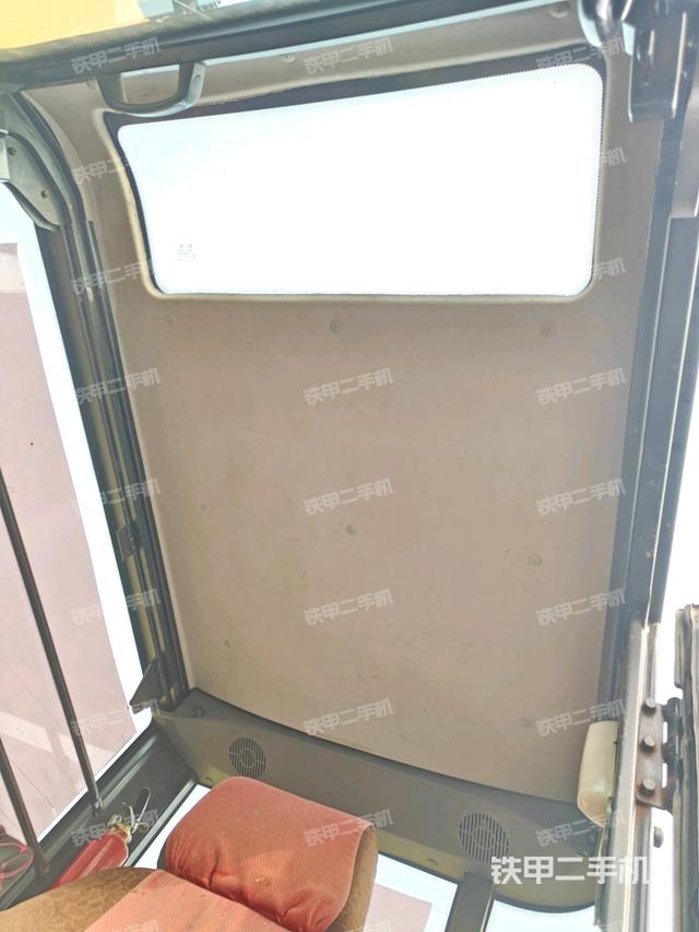 頂棚整體（駕駛室部分）