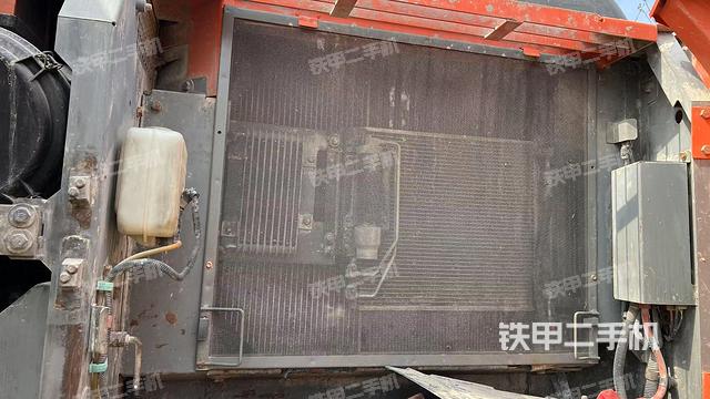 散熱器室(大件艙室) 散熱器室(大件艙室)