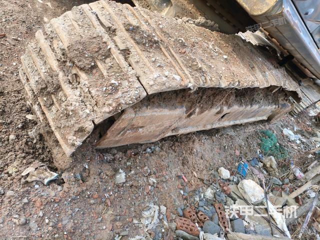 單側(cè)履帶整體（整機(jī)外觀）