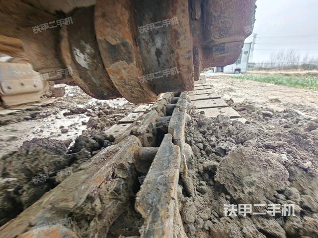 右側(cè)行走馬達蓋板（行走機構(gòu)）