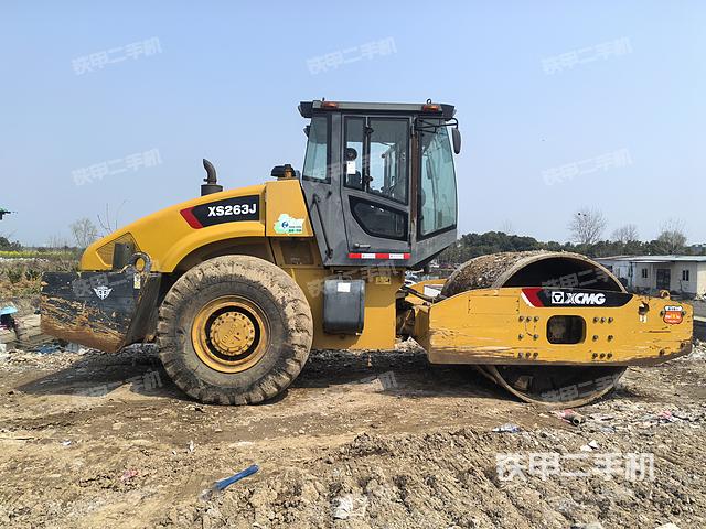 整机左侧（设备外观及核心部件）