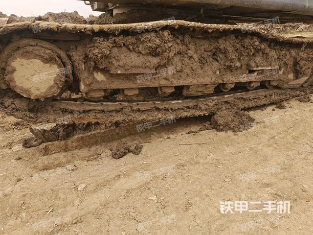 右側(cè)行走馬達蓋板(行走機構(gòu)) 右側(cè)行走馬達蓋板(行走機構(gòu))