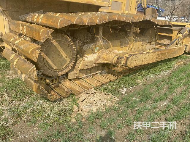 右側履帶全景(推土機底盤及工作裝置) 右側履帶全景(推土機底盤及工作裝置)