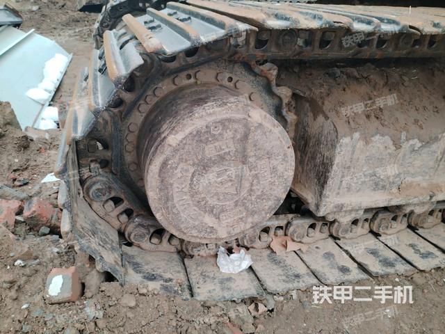 左驅(qū)動(dòng)輪(行走機(jī)構(gòu)) 左驅(qū)動(dòng)輪(行走機(jī)構(gòu))