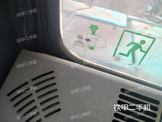 后窗玻璃角標(biāo)（駕駛室部分）