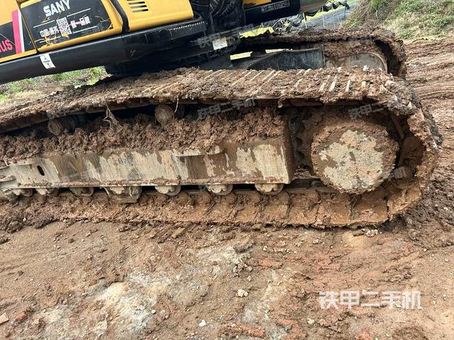 左側(cè)行走馬達蓋板（行走機構(gòu)）