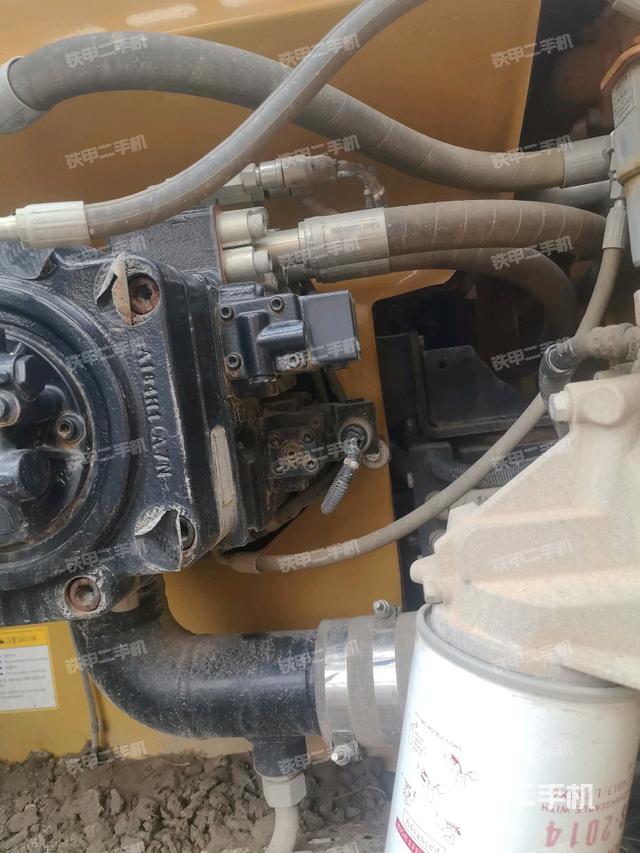 液壓泵斜45?右（大件艙室）