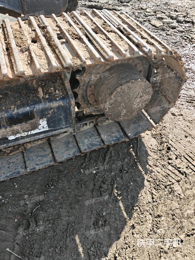 右驅(qū)動(dòng)輪（行走機(jī)構(gòu)）