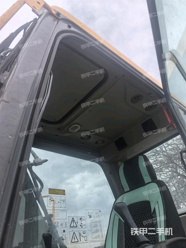 頂棚整體（駕駛室部分）