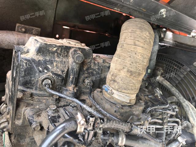 回轉(zhuǎn)馬達（上車部件）