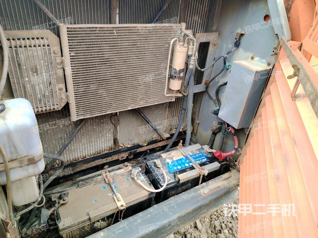 散熱器正面（大件艙室）