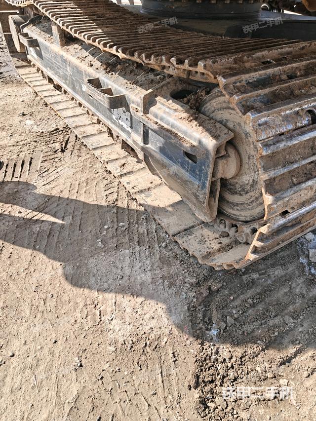 左側(cè)履帶整體?（行走機(jī)構(gòu)）