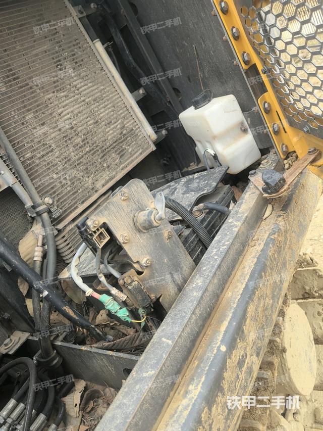 電瓶（大件艙室）