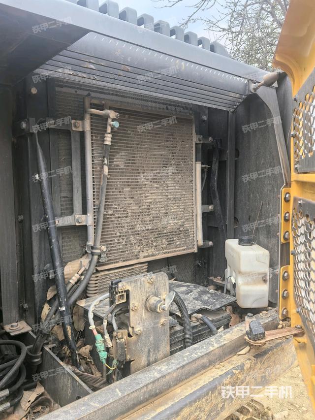 散熱器正面（大件艙室）