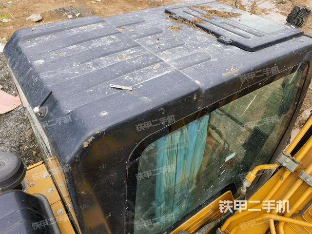 駕駛室頂部俯視（上車部件）