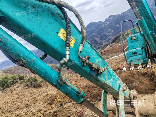 小臂整体右前（工作和回转装置）