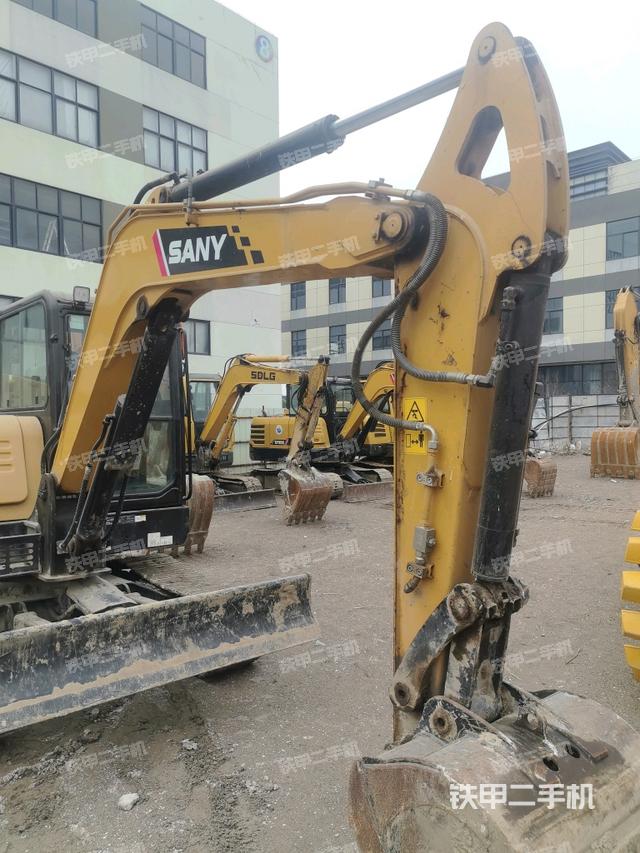 小臂整體右前（工作和回轉(zhuǎn)裝置）