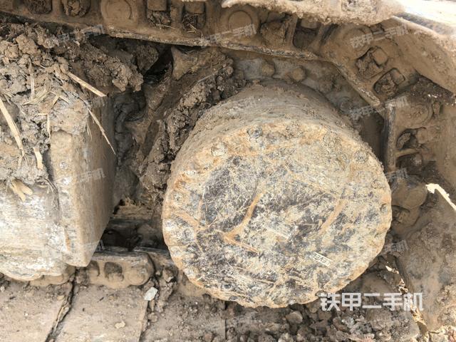 右側(cè)行走馬達蓋板(行走機構(gòu)) 右側(cè)行走馬達蓋板(行走機構(gòu))