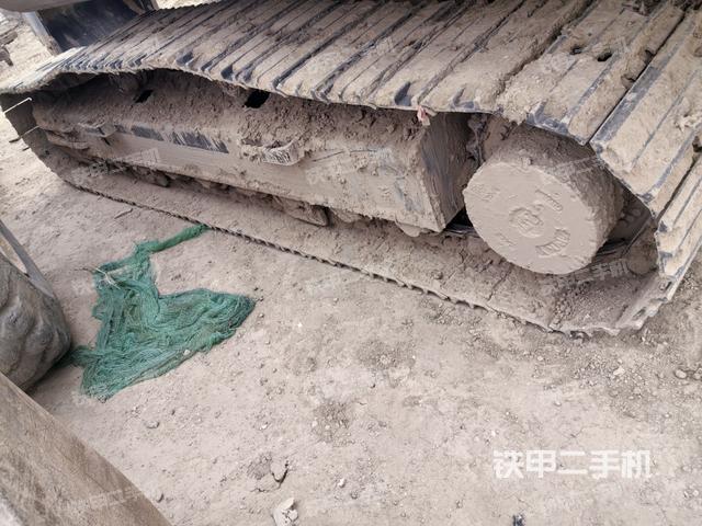 單側(cè)履帶整體（整機(jī)外觀）