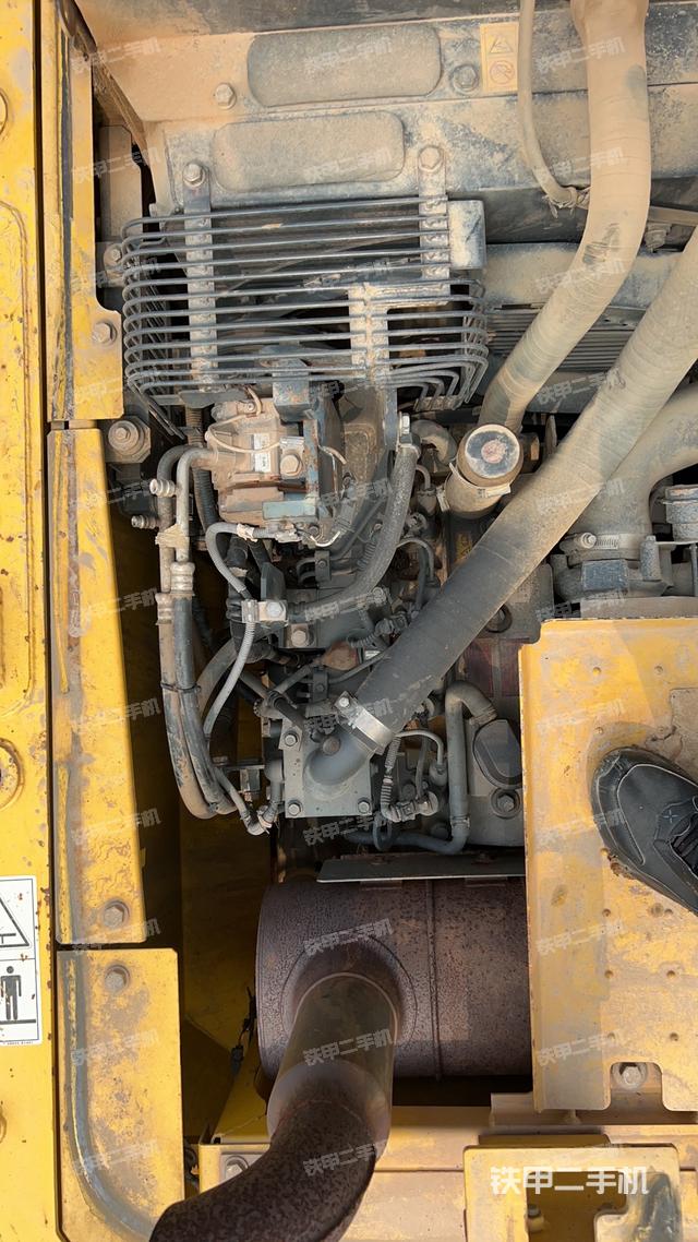 發(fā)動(dòng)機(jī)整體俯視(整機(jī)外觀) 發(fā)動(dòng)機(jī)整體俯視(整機(jī)外觀)