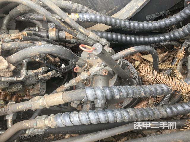 回轉(zhuǎn)馬達(dá)（上車部件）