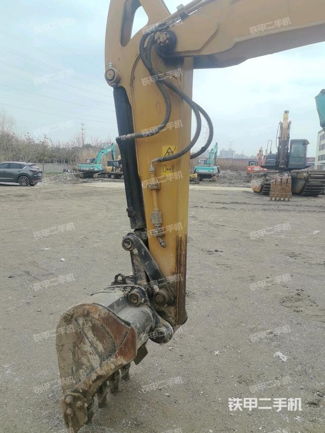 小臂整體左后（工作和回轉(zhuǎn)裝置）