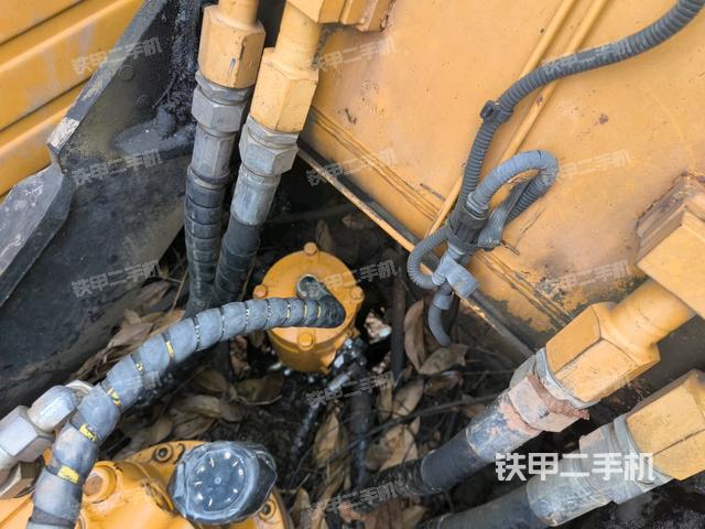 駕駛室頂部俯視(上車部件) 駕駛室頂部俯視(上車部件)