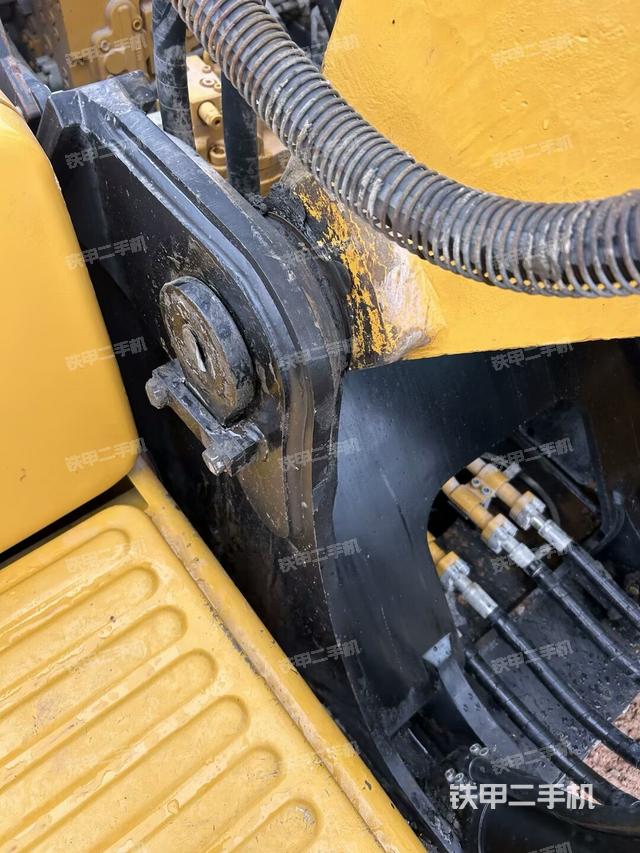 大臂根部?斜視（工作和回轉(zhuǎn)裝置）