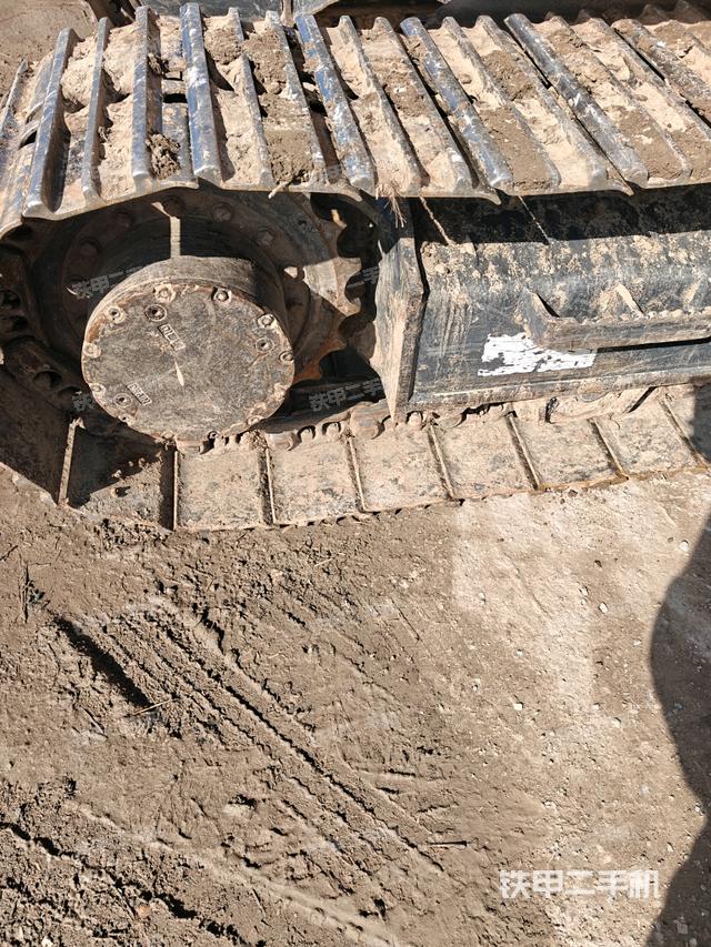 左驅(qū)動(dòng)輪（行走機(jī)構(gòu)）