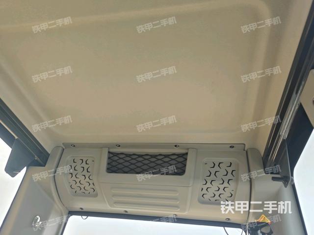 駕駛室頂部（整機(jī)外觀）