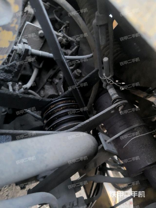 風(fēng)扇及皮帶（壓路機(jī)發(fā)動機(jī)艙）