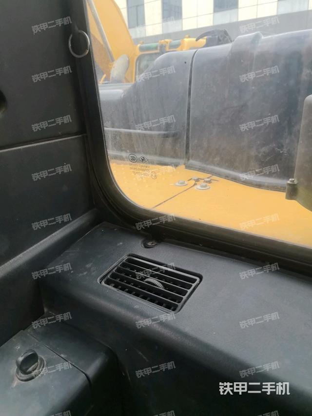 后窗玻璃角標(biāo)（駕駛室部分）