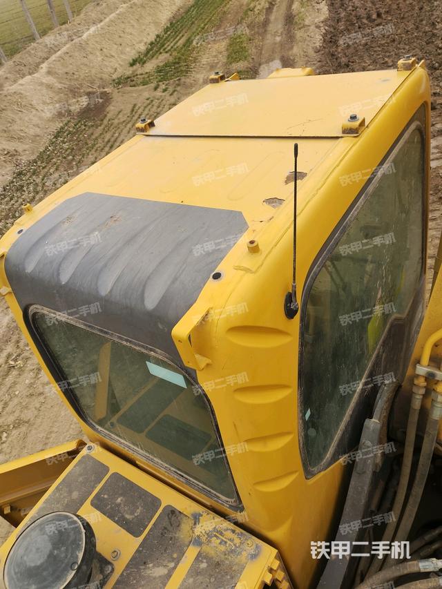 駕駛室頂部俯視(上車部件) 駕駛室頂部俯視(上車部件)