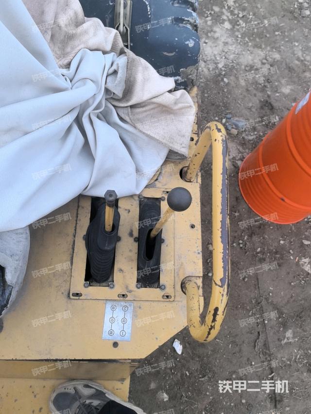 操作把手（壓路機(jī)駕駛室）