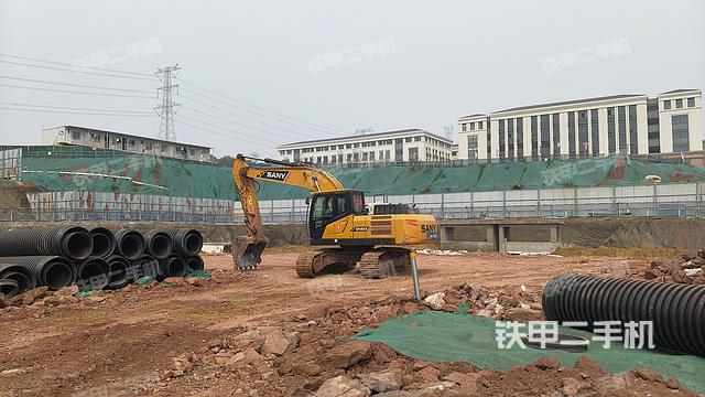 单侧履带整体（整机外观）